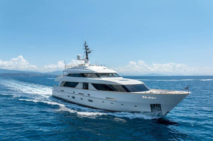 yacht-charter-m-y-zulu