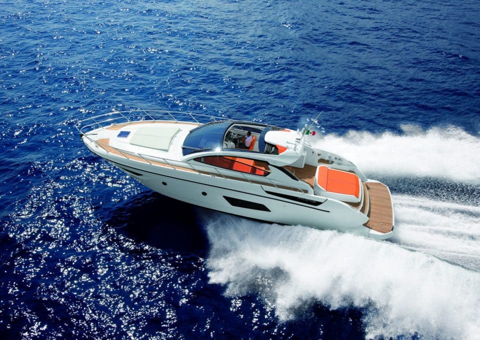 day-charter-yacht-rental-my-azimut-atlantis-48