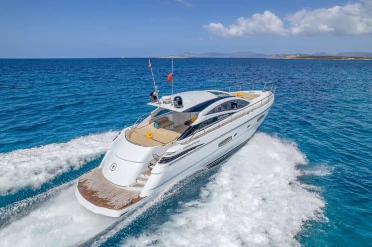 day-charter-yacht-rental-my-pershing-56