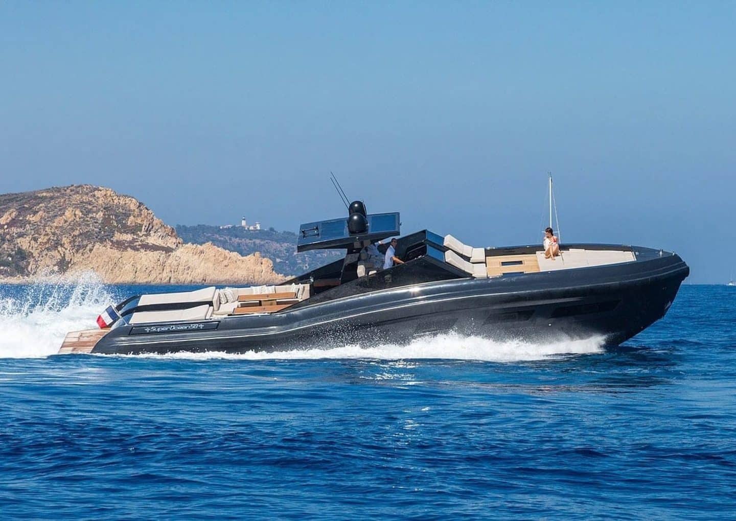 M/Y SUPER OCEAN 58 | Arthaud Yachting day-charter-yacht-rental-my-super-ocean-58