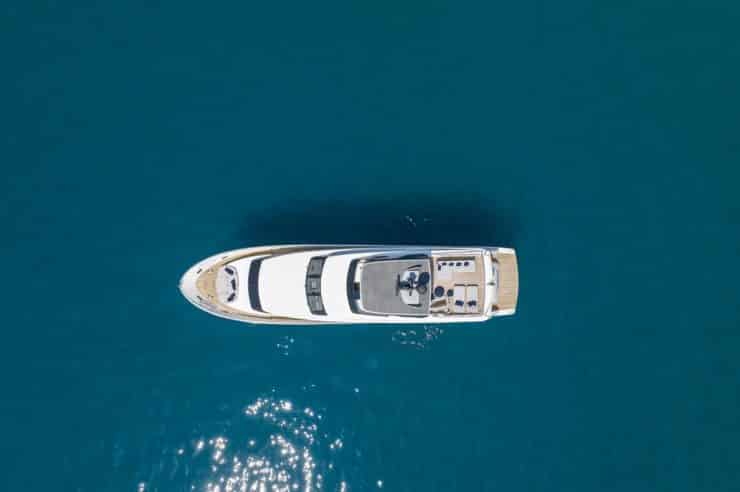 yacht-charter-m-y-aman