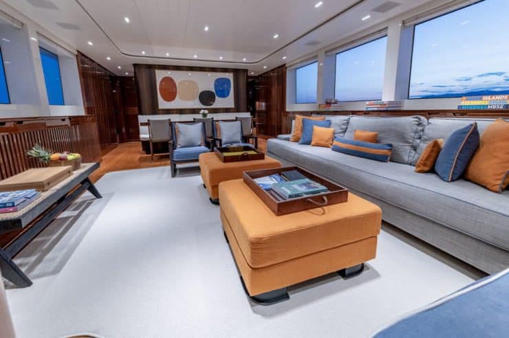 yacht-charter-m-y-calm