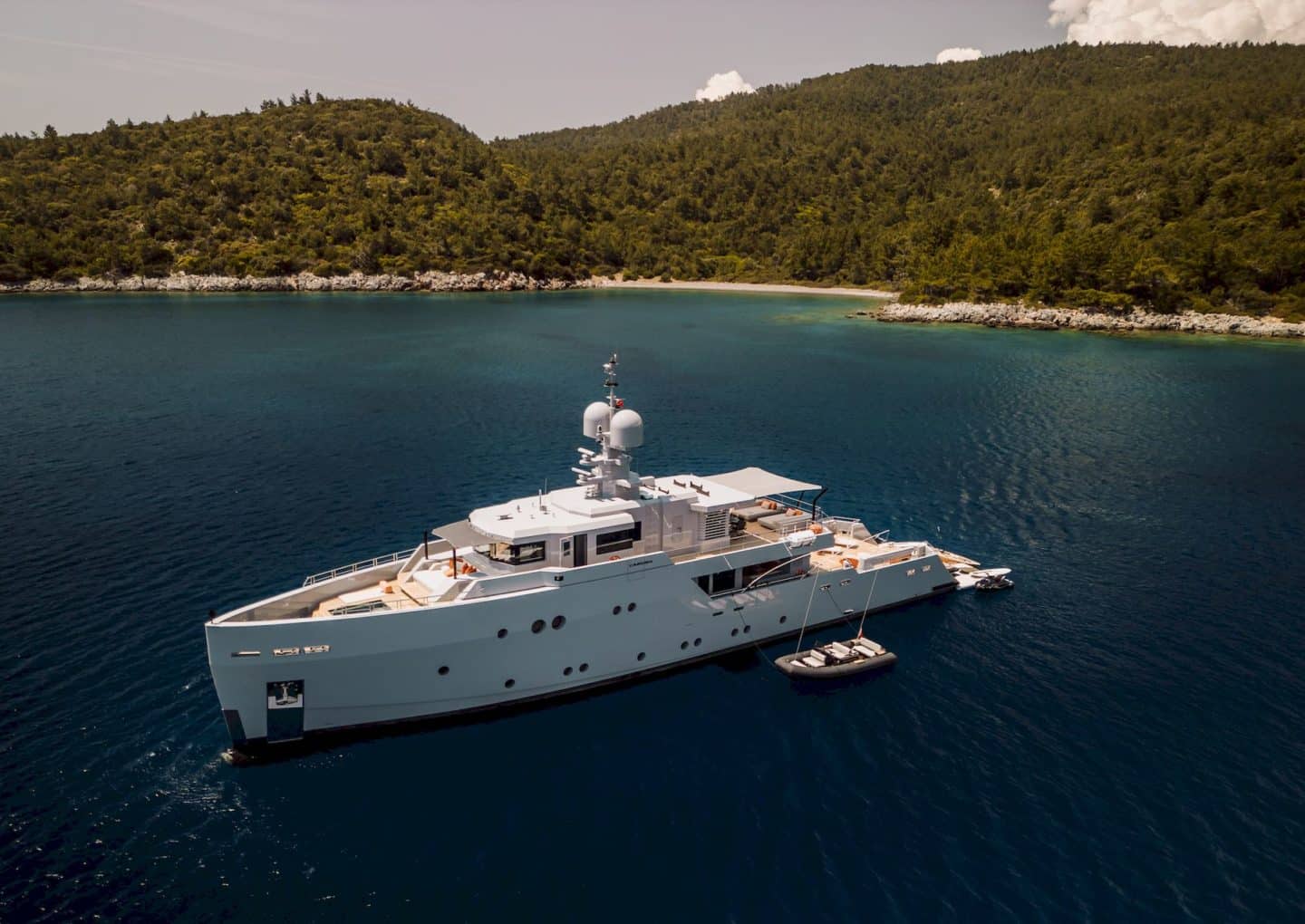 yacht-charter-m-y-carmen