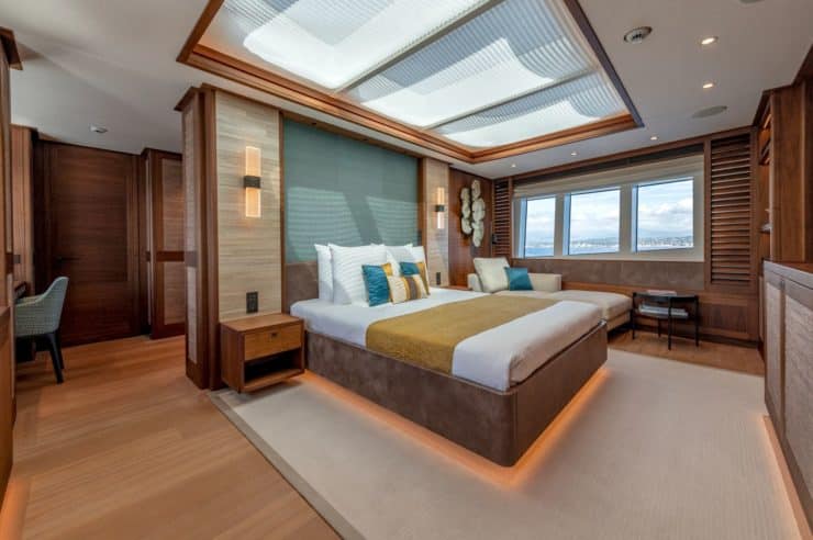 yacht-charter-m-y-josephine-1