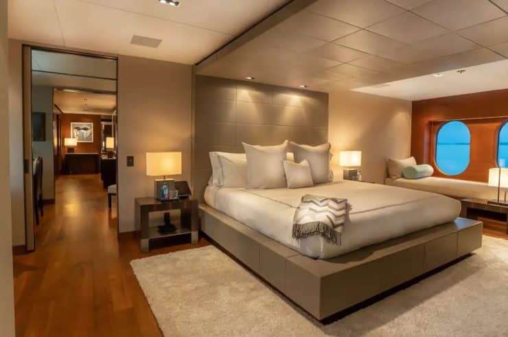 yacht-charter-m-y-odessa