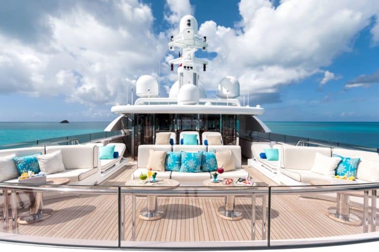 yacht-charter-m-y-titania