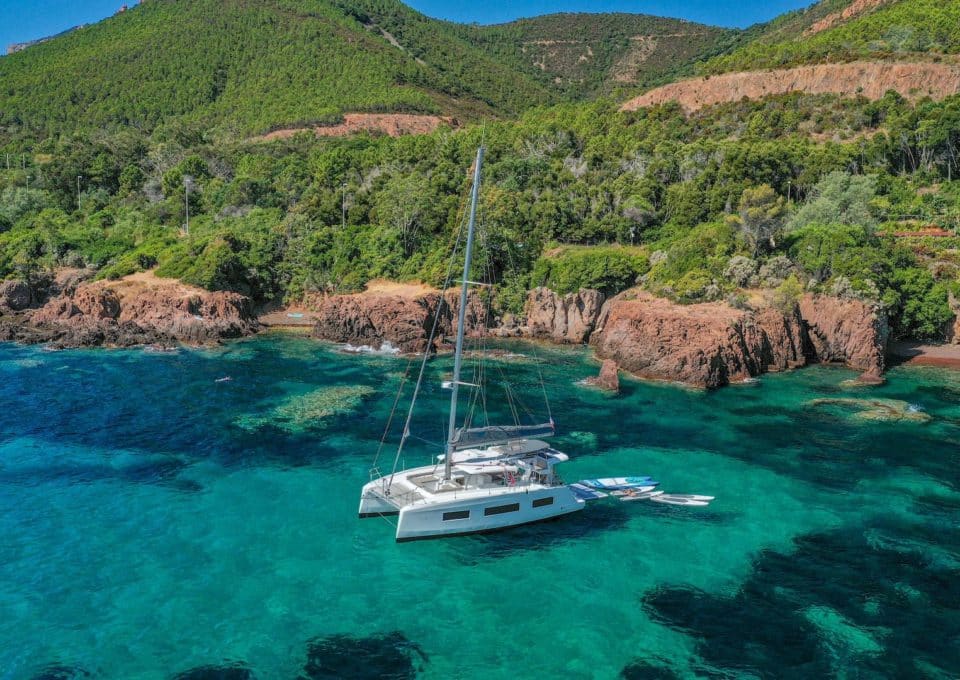 Day-charter-rental-maxi-catamaran-s-y-aventura-3