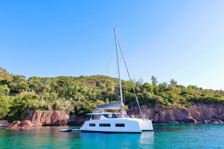 location-journée-maxi-catamaran-s-y-Aventura-3