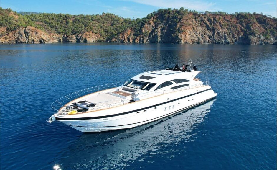 M/Y GOLDFINGER | Arthaud Yachting M/Y GOLDFINGER | Arthaud Yachting