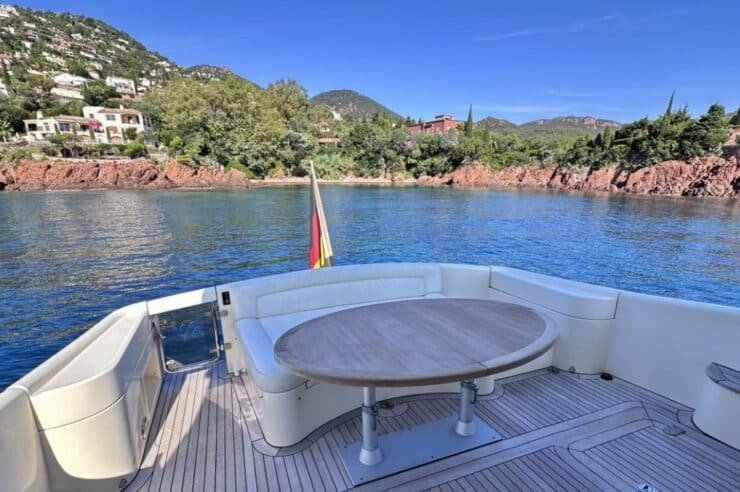 day-charter-yacht-rental-m-y-abati-46-newport