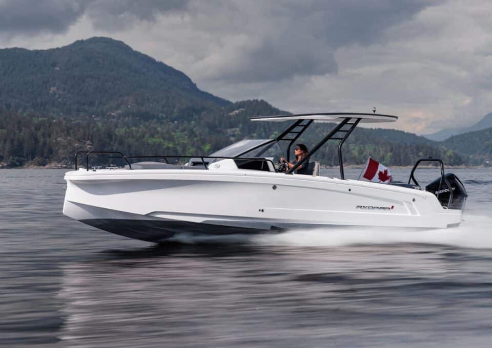 location-journée-yacht-s-y-Axopar-25-Cross-Top