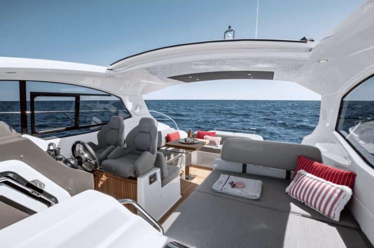 day-charter-yacht-rental-m-y-azimut-atlantis-45