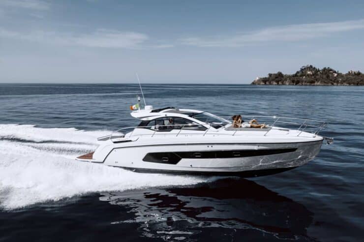 day-charter-yacht-rental-m-y-azimut-atlantis-45