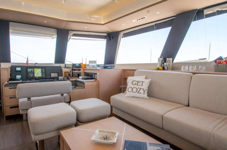 yacht-charter-s-y-serenissima