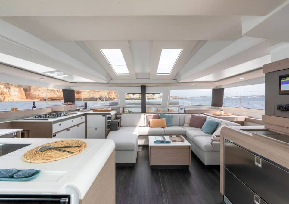 day-charter-catamaran-rental-sy-elba-45