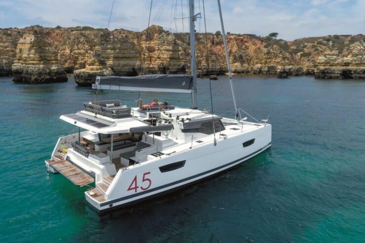 day-charter-catamaran-rental-sy-elba-45