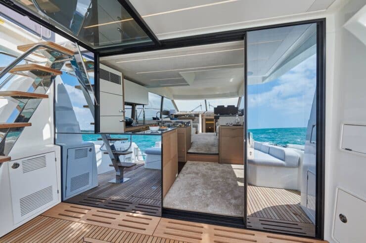 day-charter-yacht-rental-m-y-prestige-590