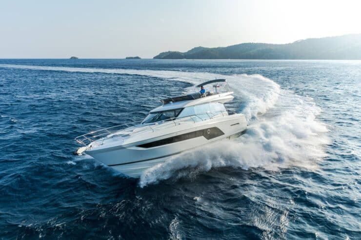 location-journée-yacht-m-y-Prestige-590