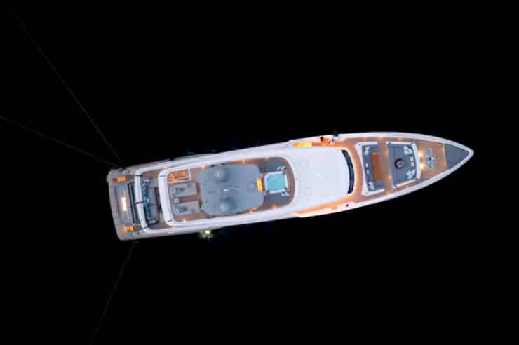 yacht-charter-m-y-bizman