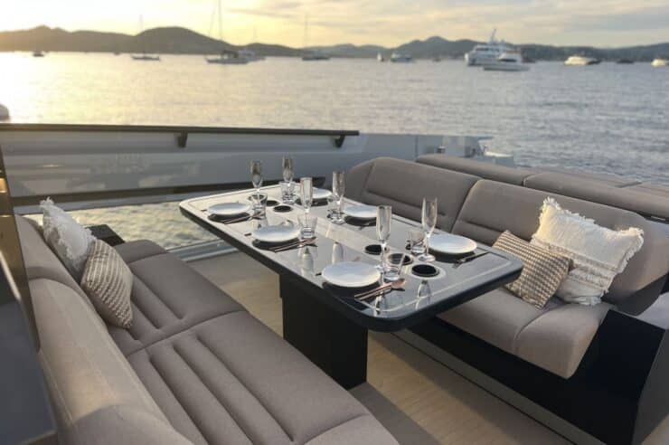 day-charter-yacht-rental-m-y-stratos-50