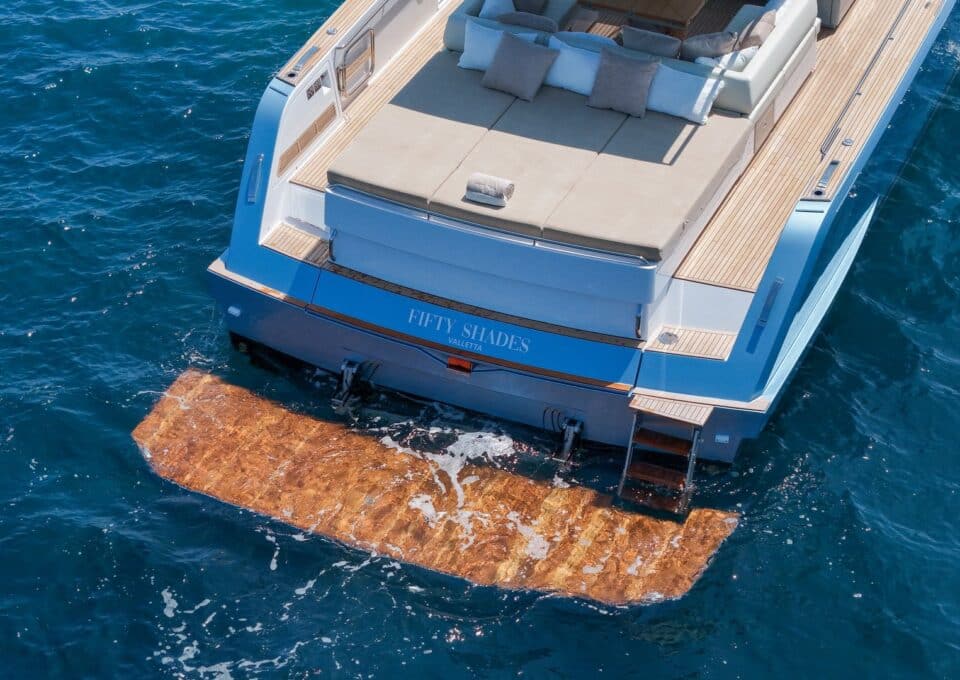 day-charter-yacht-rental-my-pardo-50-blue