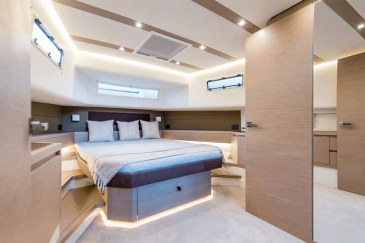 day-charter-yacht-rental-my-pardo-50-blue