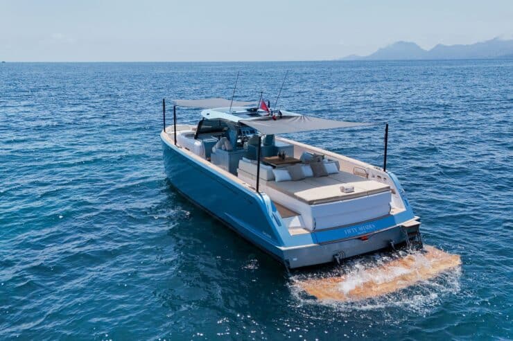 day-charter-yacht-rental-my-pardo-50-blue