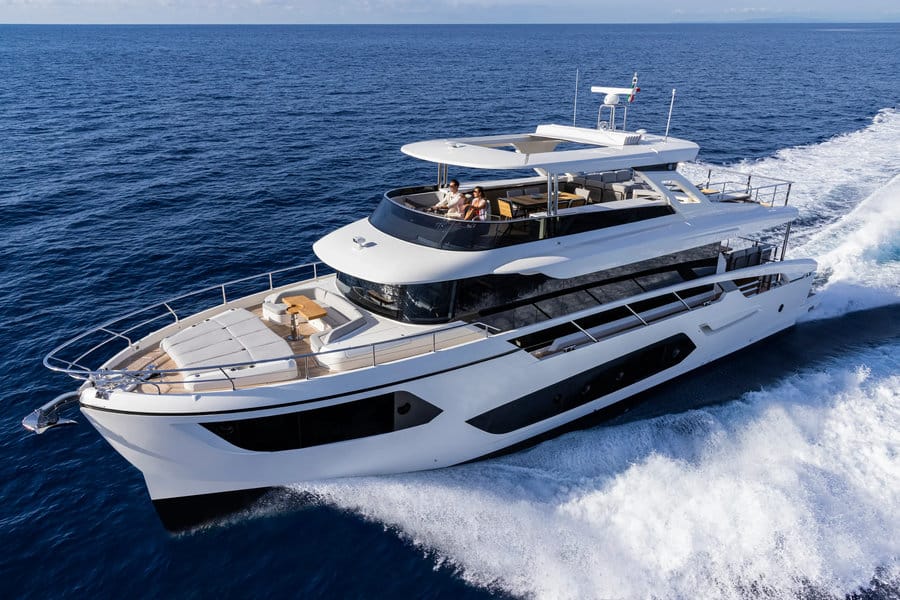 yacht-charter-M-Y-AZUR
