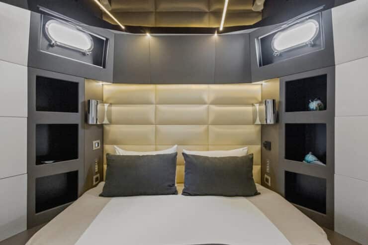 yacht-charter-M-Y-CARP