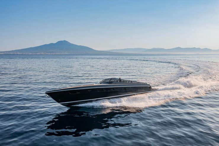 yacht-charter-M-Y-SPECTRE