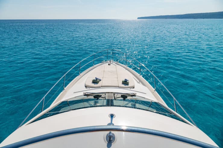 location-journée-yacht-m-y-ABSOLUT-52-FLY-20