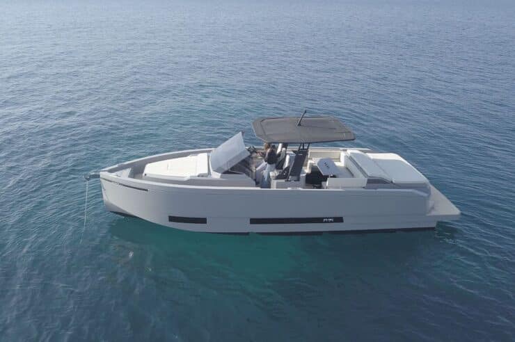 day-charter-yacht-rental-m-y-DeAntonio-36