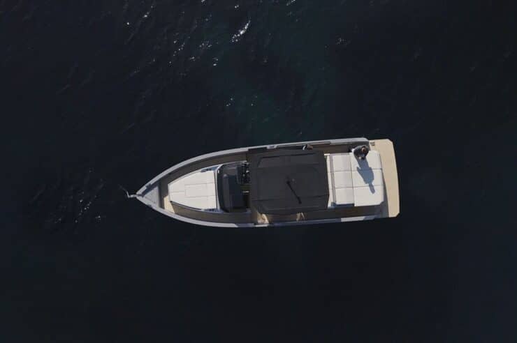 day-charter-yacht-rental-m-y-DeAntonio-36