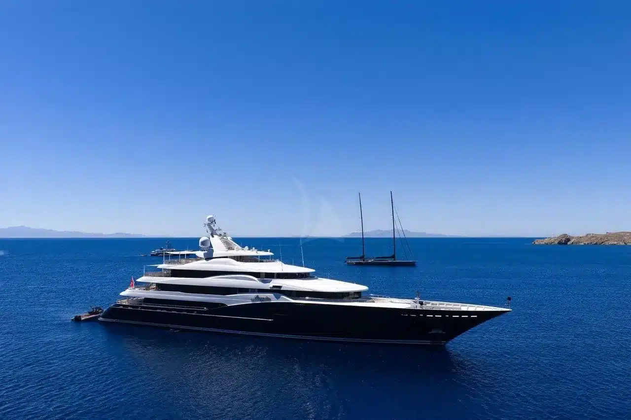 Yacht Charter AMARYLLIS Abeking & Rasmussen exterior