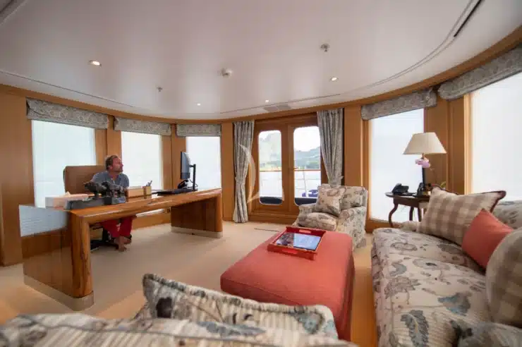 Yacht Charter ARCTIC interior